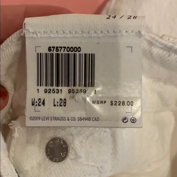 White Levi’s - Picture 7 of 10